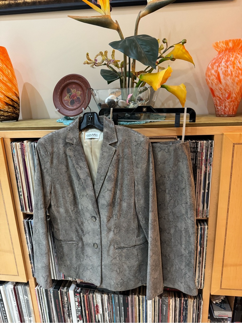 PRICE DROP: lined, GIANNI, 8,  Taupe/Bone/GRAY SNAKE-EMBOSSED LEATHER SUIT